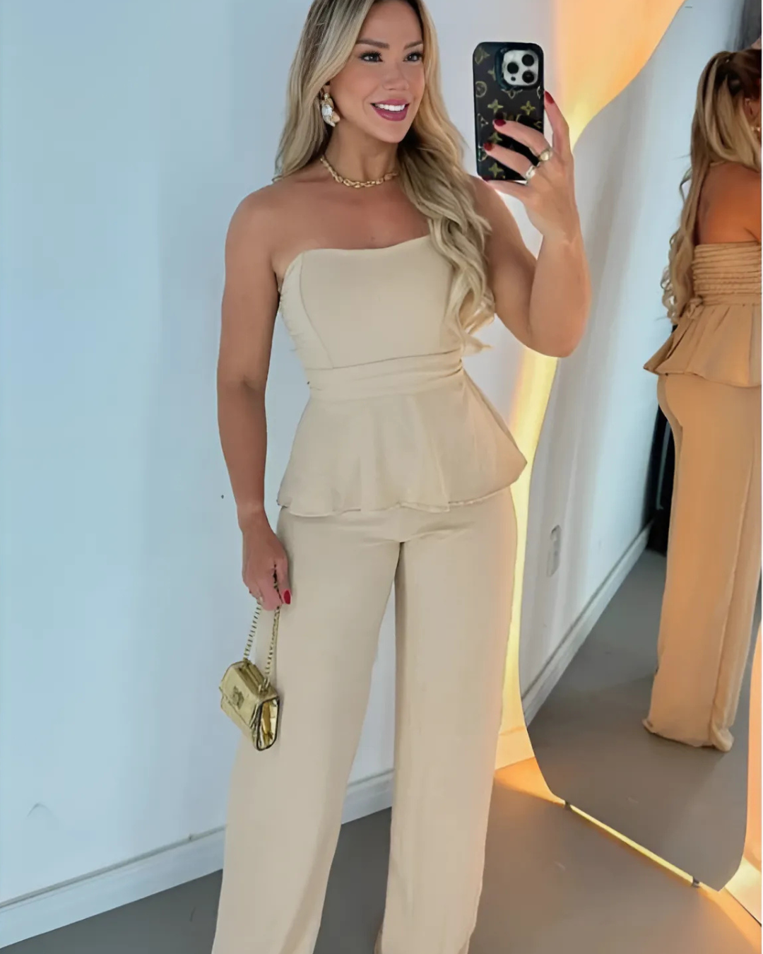 Conjunto Elegance™ – Pantalona com Blusa Tomara que Caia em Crepe Dunna